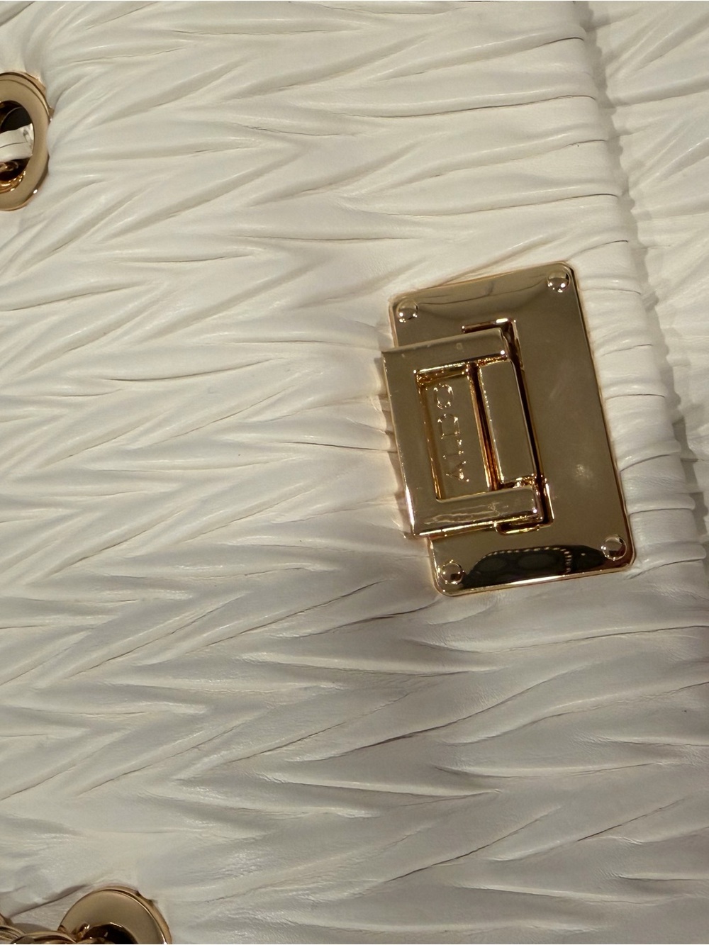 ALDO Simkee Quilted Cream Chain Shoulder Bag - Picture 4 of 7